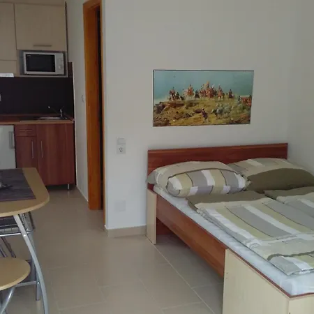 Zseli Apartmanhaz 시오포크